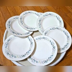 Boleyn by Wedgewood Set of 6 Salad Plates Made in England Bone China